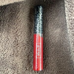 Kat Von D/KVD Beauty Mini Liquid Lipstick in Outlaw